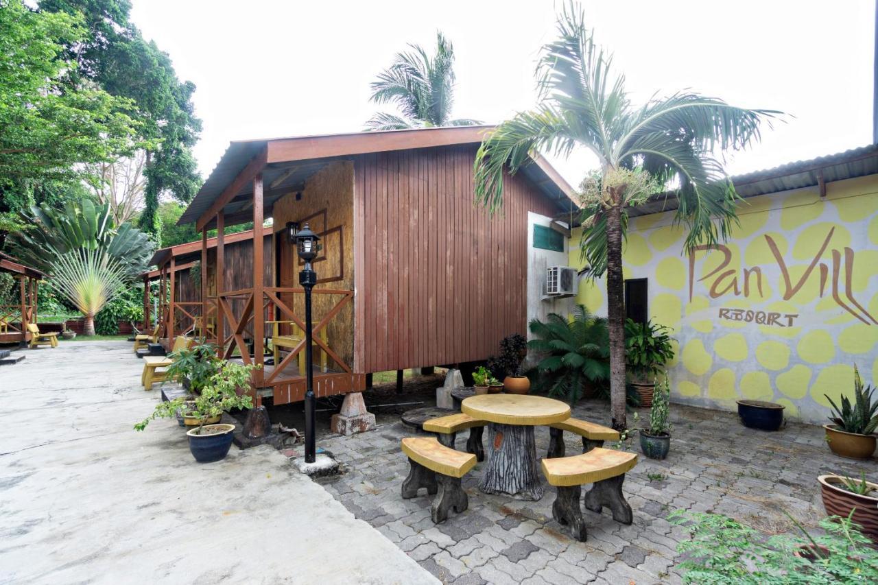 Oyo 89646 Panvill Resort Kampong Pasir Bogak Екстер'єр фото