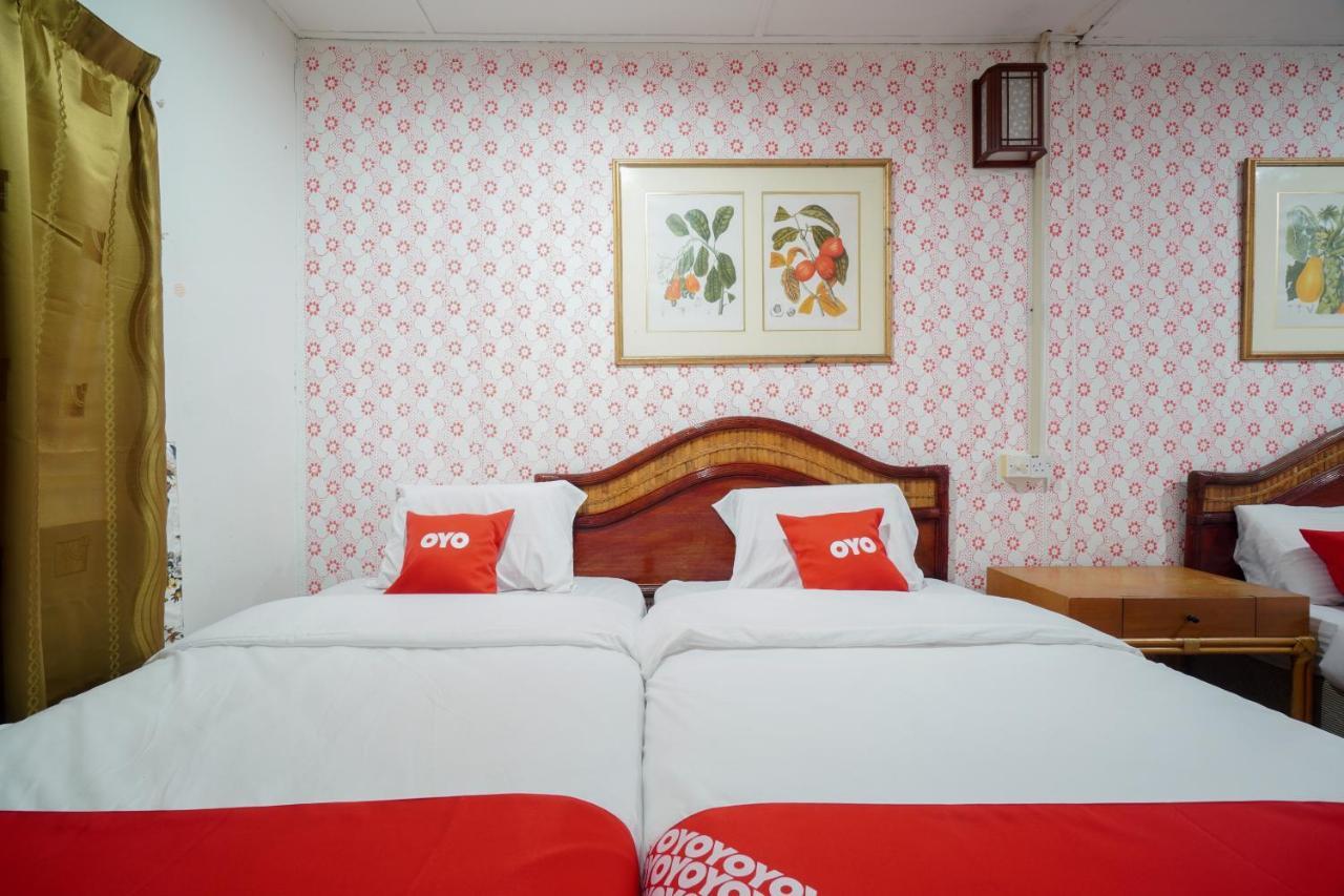 Oyo 89646 Panvill Resort Kampong Pasir Bogak Екстер'єр фото